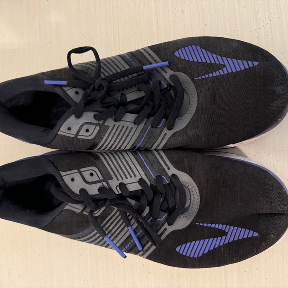 Brooks Pure Cadence Women’s Running Shoe size 11 - Picture 2 of 9